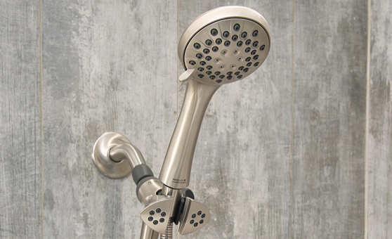 https://www.peerlessfaucet.com/sites/peerless/files/2019-06/shower-heads-handshowers.jpg