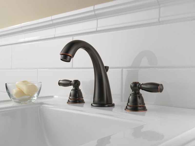 Claymore® Bathroom Collection